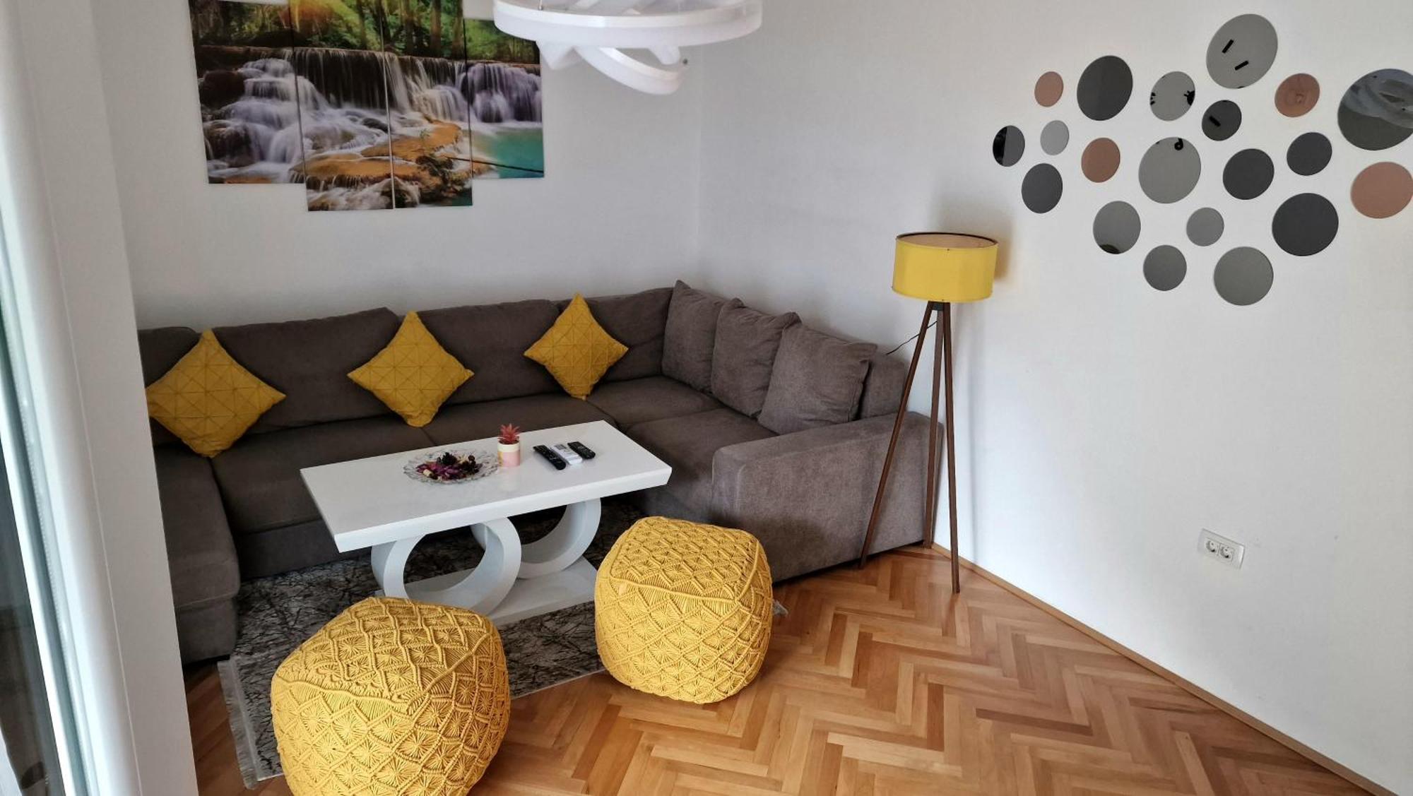 Lux Apartman Casablanca Pluzine Bagian luar foto