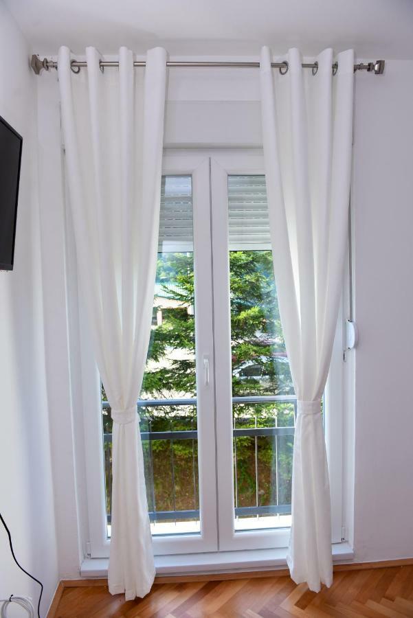 Lux Apartman Casablanca Pluzine Bagian luar foto