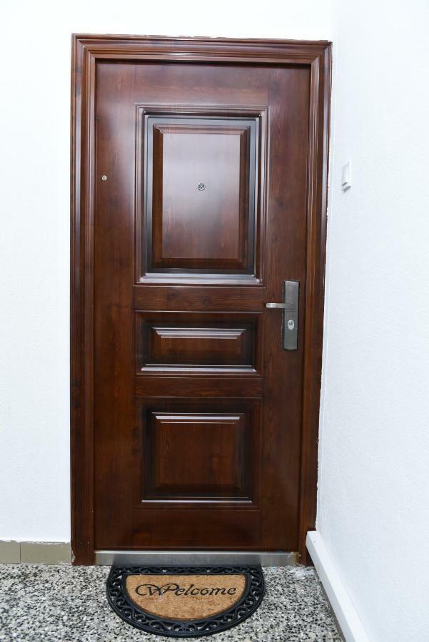Lux Apartman Casablanca Pluzine Bagian luar foto